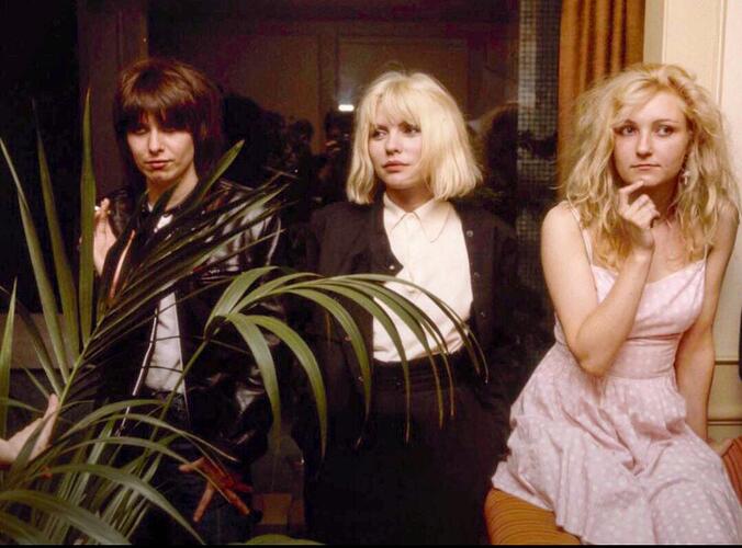 Chrissie Hyde (The Pretenders), Debbie Harry (Blondie), and Viv Albertine (The slits) in 1980