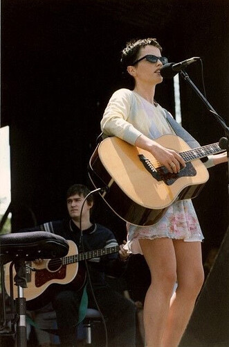 Dolores O’Riordan with the Cranberries in 1995 B