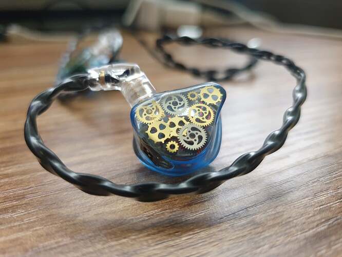 109121368_631679754112794_5255738564681215649_n