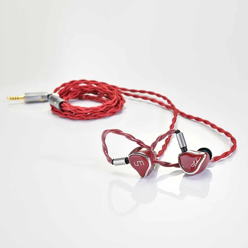 UM-MEST-Fortune-08_900x