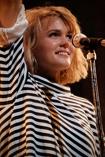 Belinda Carlisle