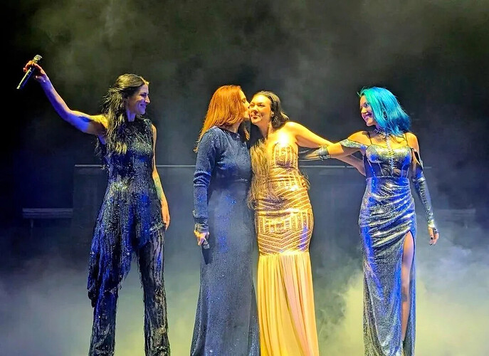 Charlotte Wessels, Simone Simons, Elize Ryd, Alissa White-Gluz 3