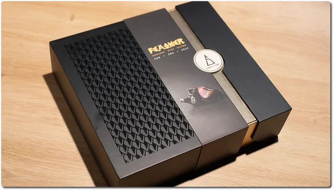 Swecci-Audio-Feather-011-2000x1138