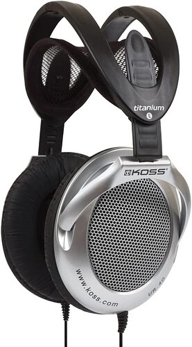 Koss UR-40