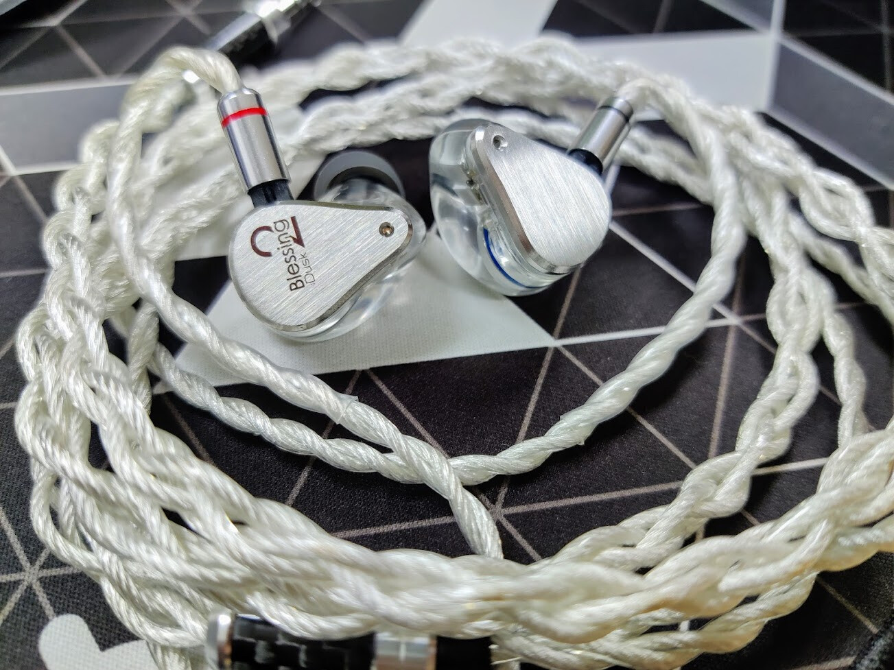 Moondrop Blessing 2 : Dusk - In-Ear Monitors (IEM